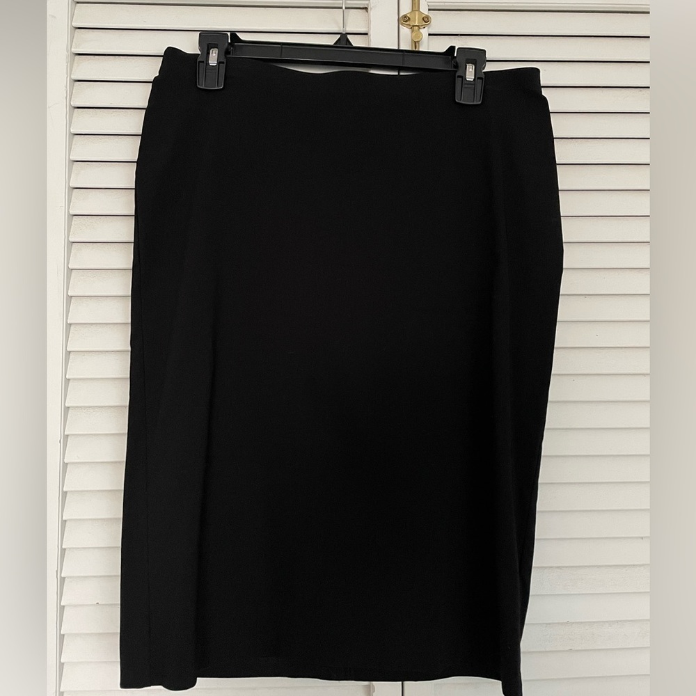 89th + Madison Black Pencil Skirt